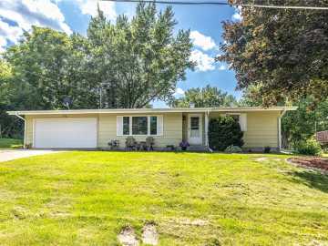 Black River Falls, WI: 620 N 10th Street
