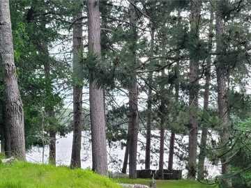 Solon Springs, WI: 52040 & 52030 Robinson Lake Road