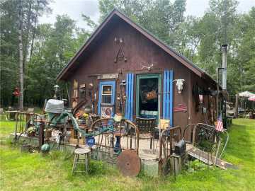 Gordon, WI: 14264 S Eau Claire Acres Circle