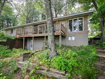 Danbury, WI: 30130 County Road H 
