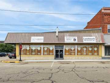 Black River Falls, WI: 25 S 2nd Street 