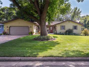 Eau Claire, WI: 2215 Hatch Street