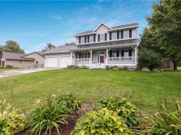 Woodville, WI: 202 Birch Street