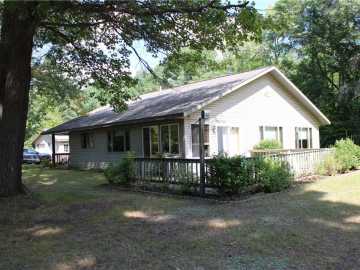 Webster, WI: 6084 Pike Lake Road