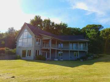 Colfax, WI: 2240 County Highway N