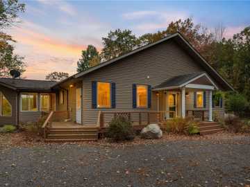 Cumberland, WI: 2526 7 1/4 Street