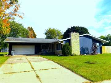 Independence, WI: 23492 Elm Street