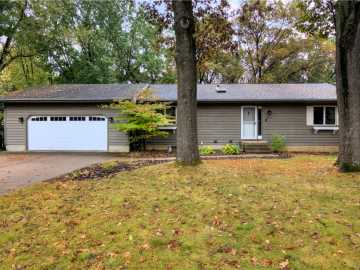 Menomonie, WI: 2920 Plum Tree N Circle