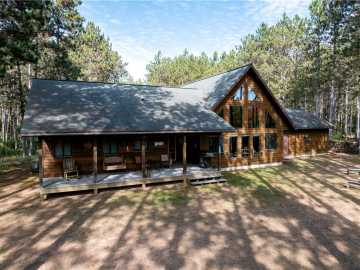 Gordon, WI: 13672 E Short Road