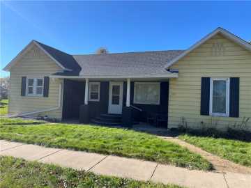 Rice Lake, WI: 104 Reuter Avenue