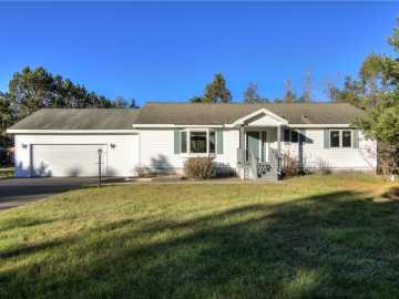 Hayward, WI: 9875N Fairway Drive 