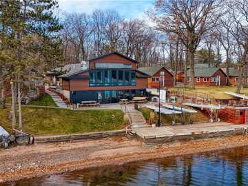 Hayward, WI: 7440 N Pats Landing Road