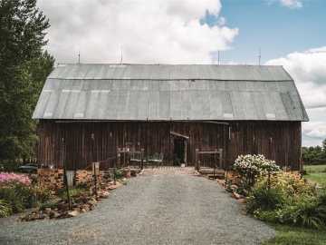 Hillsdale, WI: 1543 6 1/2 Avenue