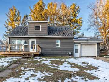 Black River Falls, WI: 1031 Van Buren Street