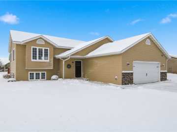 Chippewa Falls, WI: 908 Mooring Line Drive