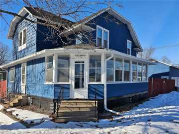 Black River Falls, WI: 1001 Main Street