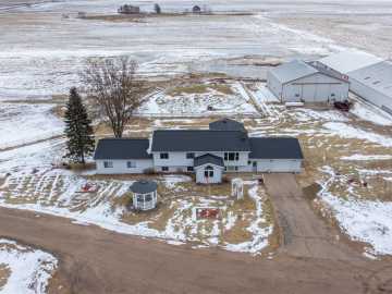 Elk Mound, WI: 2435 50th Avenue 