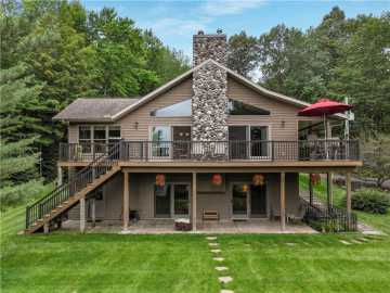 Hayward, WI: 12210 N Ewig Lane