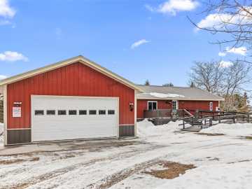 Almena, WI: 1392 7th Street