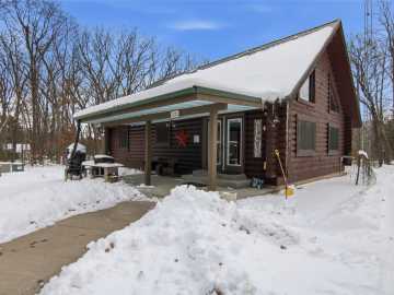 Eau Claire, WI: 1803 N 90th Avenue