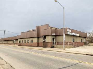 Black River Falls, WI: 206 S Roosevelt Road