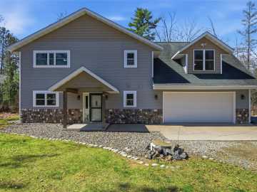 Greenwood, WI: W8895 North Lake Road
