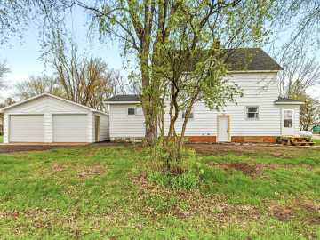 Gilman, WI: 105 E Crumb Street