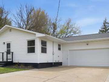 Altoona, WI: 728 2nd W Street