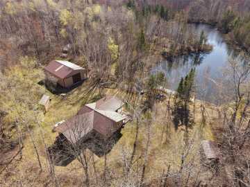 Danbury, WI: 15138 S Crotte Brook Trail 