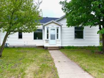 Altoona, WI: 1511 Lynn Avenue