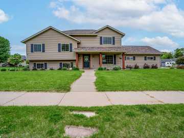 Eau Claire, WI: 1930 Sloan Street