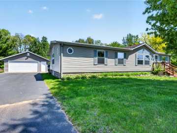 Spooner, WI: 1204 Whitetail Street 
