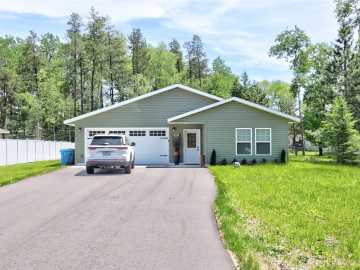 Hayward, WI: 10220 Metcalf Road