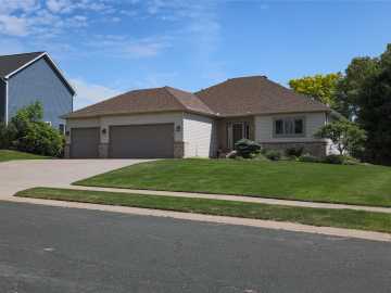Hudson, WI: 2400 Emerald Bend 
