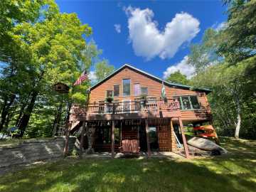 Hayward, WI: 11147N Blue Heron Lane 