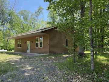 Iron River, WI: 9600 W Kickin Back Trail