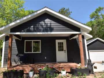 Danbury, WI: 29093 Deerpath Pass