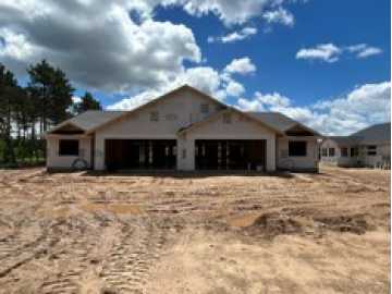 Eau Claire, WI: 1823 Evergreen Terrace