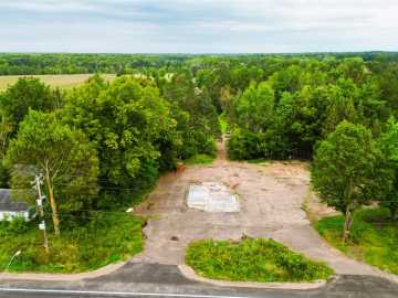 Ladysmith, WI: W8092 and W8102 Edgewood E Avenue