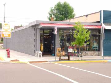Ladysmith, WI: 101 E Miner Avenue