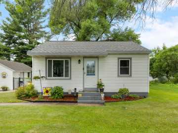 Eau Claire, WI: 3228 Mars Avenue
