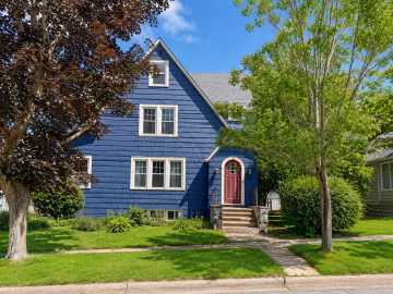 Glenwood City, WI: 110 Pine Street 