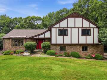 Eau Claire, WI: 4616 Havenwood Lane