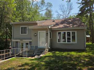 Eau Claire, WI: 1515 Hillsdale Road