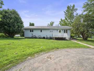 Cumberland, WI: 549 21st Avenue