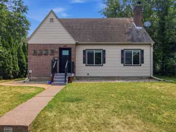 Chippewa Falls, WI: 311 W Spruce Street
