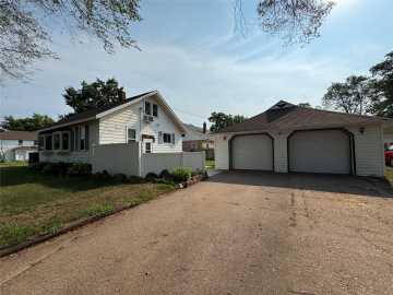Eau Claire, WI: 819 Platt Street