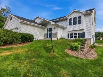 Eau Claire, WI: 2115 Bordeaux Court