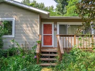 Eau Claire, WI: 920 Cedar Street