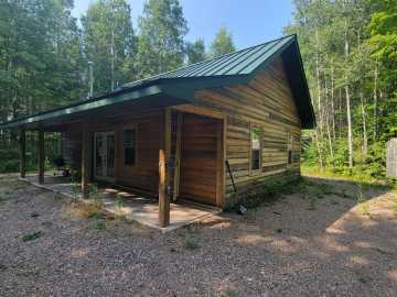 Prentice, WI: W4427 Spring Road